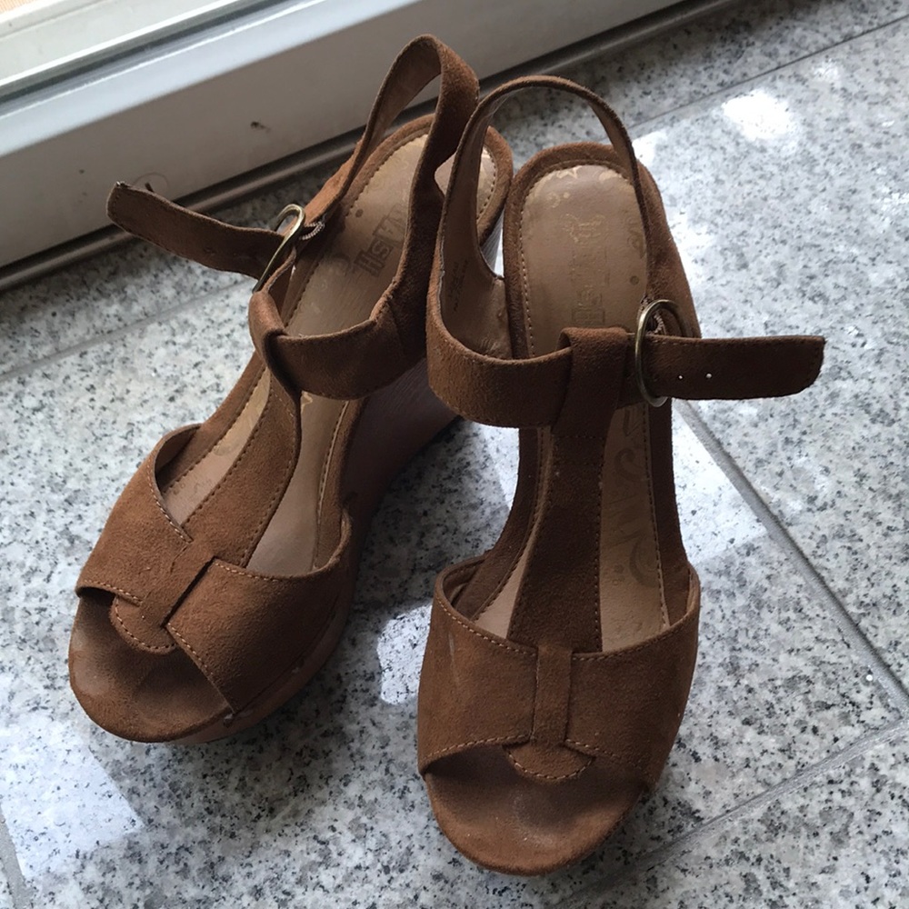 Sale!! Platform heels